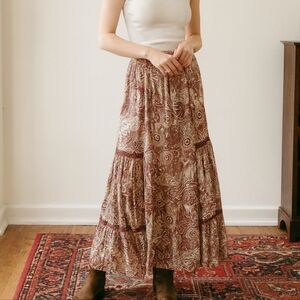 NWT Nostalgia Boho Western Feminine Tiered Lace Broomstick Cottage Maxi Skirt M